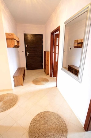 アパートメント | リビング エリア | 薄型テレビ