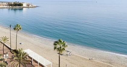 Sea-view apartment with pool, minutes from the beach!