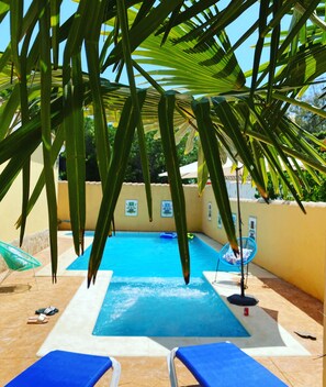 Piscine extérieure, piscine chauffée