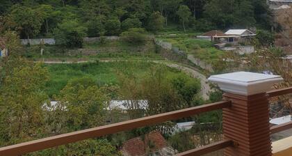 Villa Bugenville Songgoriti