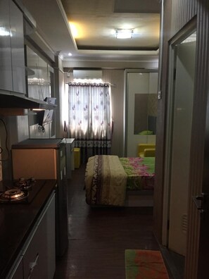 Room - The Suites Metro by Rama (Bandung)