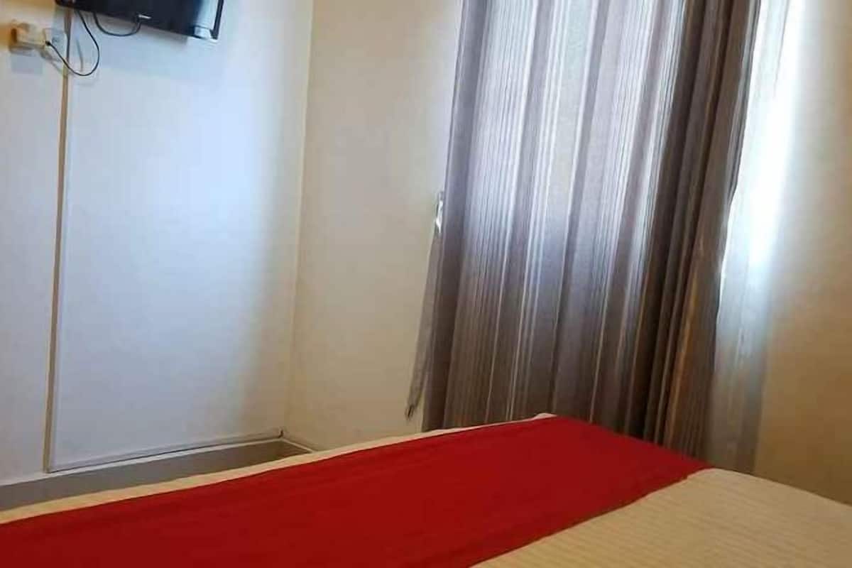 Schreibtisch, kostenloses WLAN