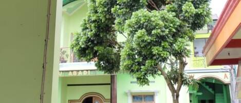 Fachada de la propiedad