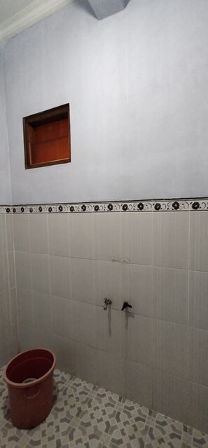 Douche, serviettes fournies