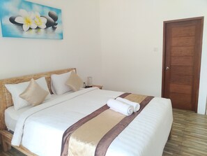 Chambre Double | Bureau, Wi-Fi gratuit, draps fournis