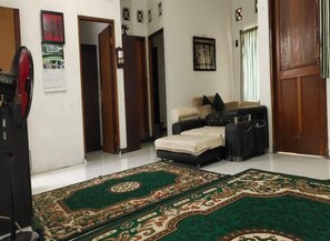 Lobby sitting area - Omah Kemiri 3 Yogyakarta (Sleman)