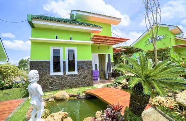 Exterior - Anargya Guest House (Malang)