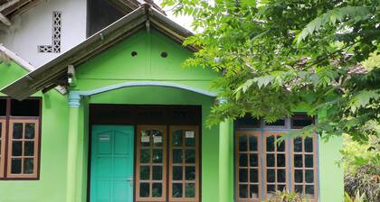 Homestay Junet - Hostel