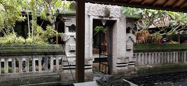 Exterior detail - Puri Rasa Ubud (Sukawati)