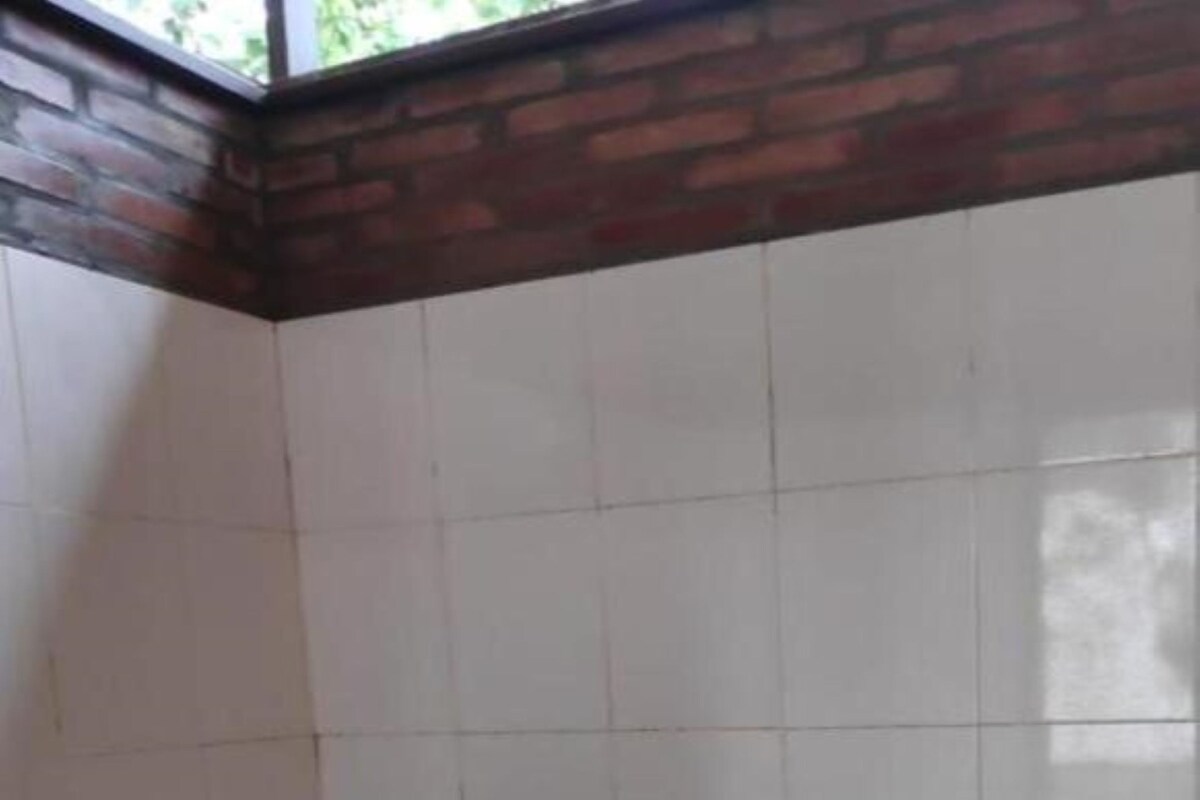 Phòng tắm | Buồng tắm vòi sen, khăn tắm 