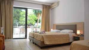 Triple Room - Dassia Holiday Club (Corfu)