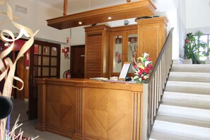 Reception - A Muralha (Almeida)