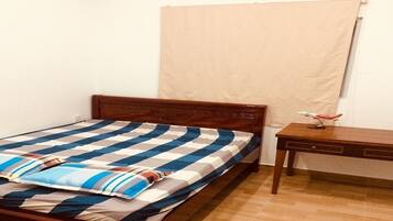 Family Apartment | 2 bedrooms, iron/ironing board, free WiFi