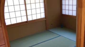 Private Vacation Home | 2 bedrooms, free WiFi