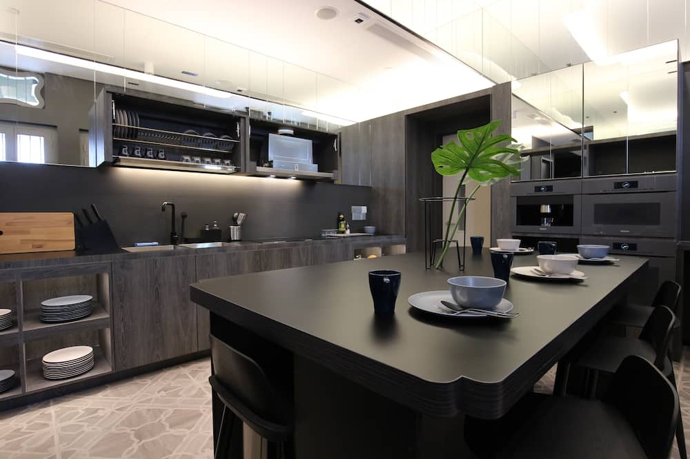 ST Signature Jalan Besar, SHORT OVERNIGHT, 8 hours: 11:59PM-8AM