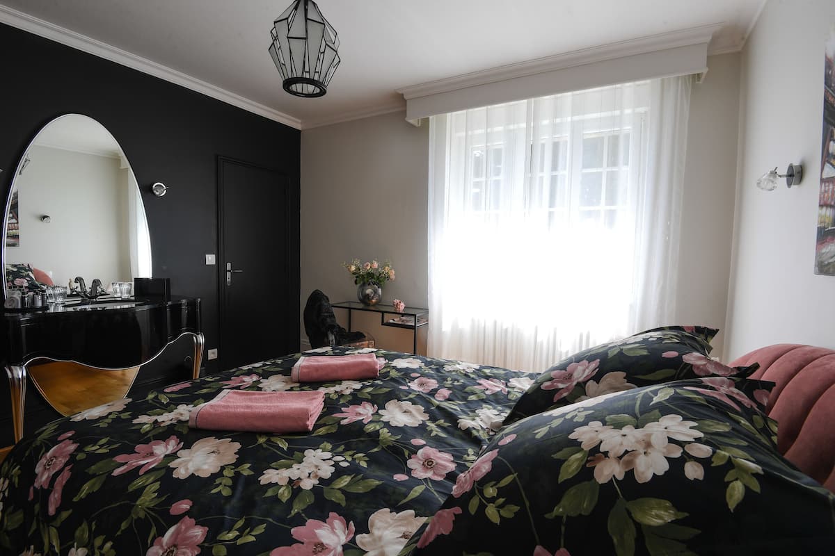 Premium bedding, free WiFi, bed sheets