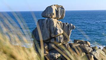 In Strandnähe, weißer Sandstrand