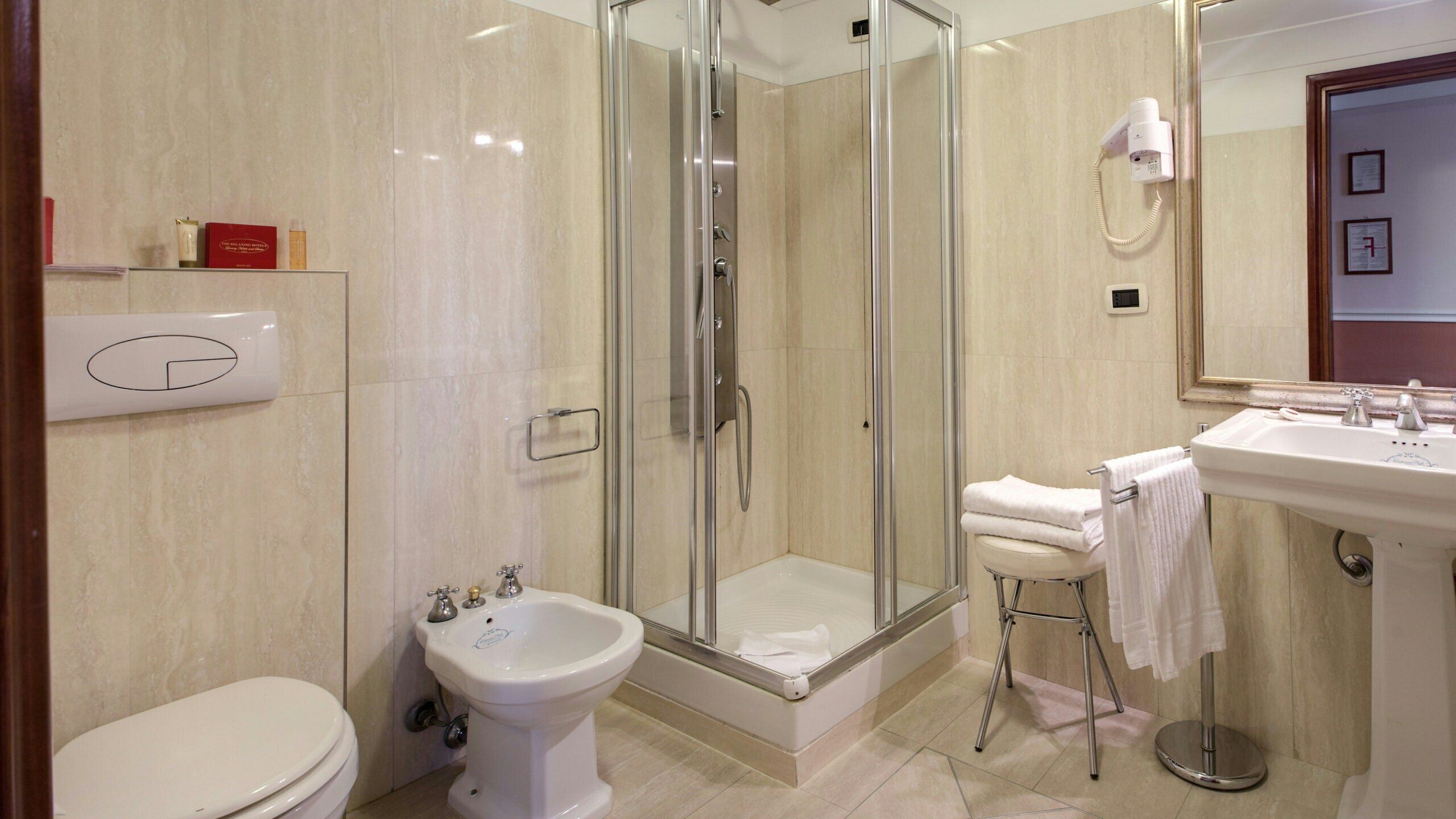 Family Room | Bathroom | Towels