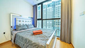 3 Schlafzimmer, hochwertige Bettwaren, Betten mit Memory-Foam-Matratzen