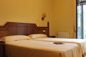 Classic Double Room, Garden View | Desk, laptop workspace