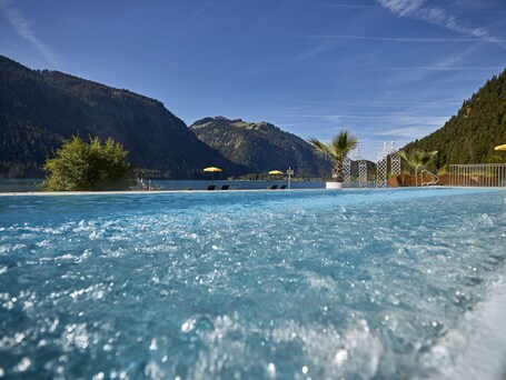 Lago