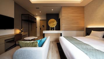 1 bedroom, in-room safe, desk, soundproofing