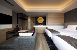 Caja de seguridad en la habitación, escritorio y insonorización