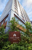 施設の正面