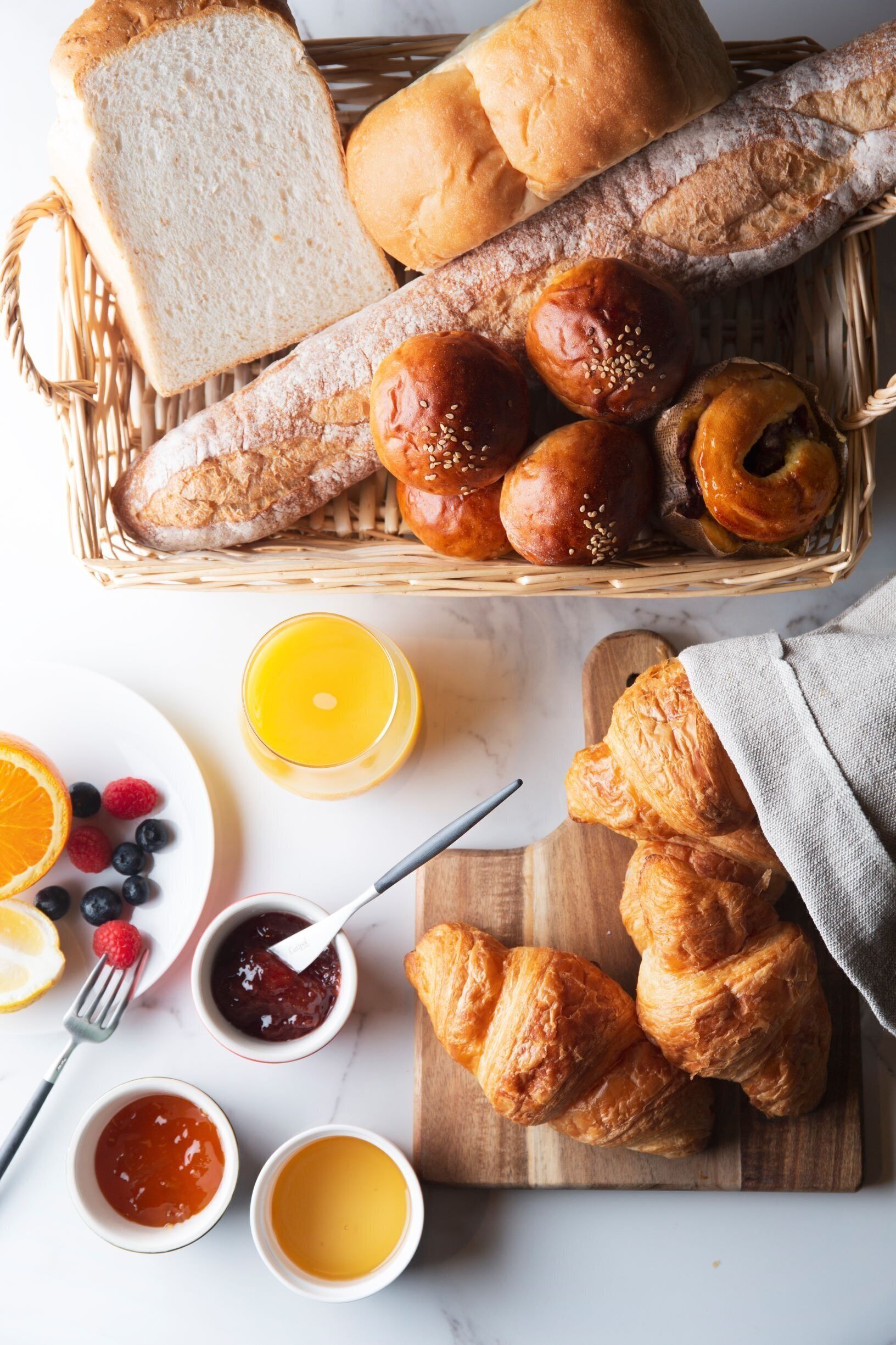 Daily full breakfast for a fee