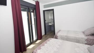 Zweibettzimmer | Kostenloses WLAN, BettwÀsche