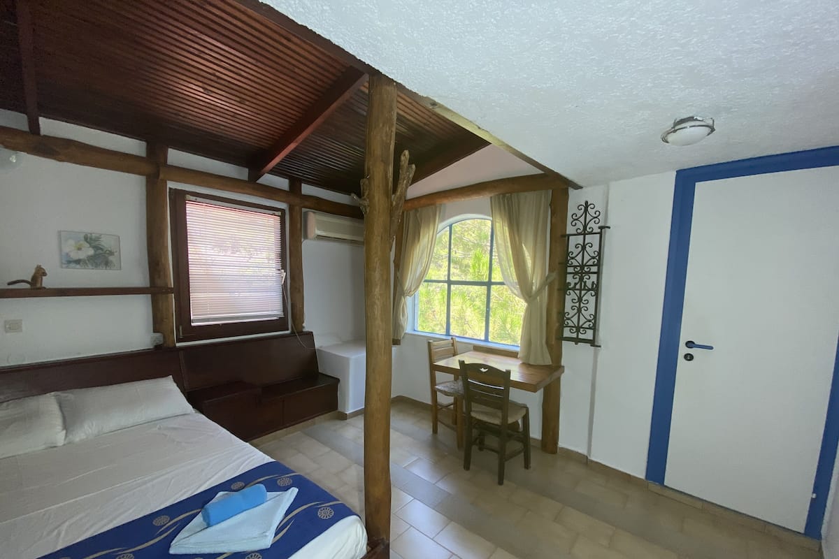 Standard Studio, 1 Double Bed, Terrace, Partial Sea View | Individually decorated, individually furnished, desk, laptop workspace
