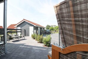 Sundeck - Steuerbord achtern (Krummhoern)