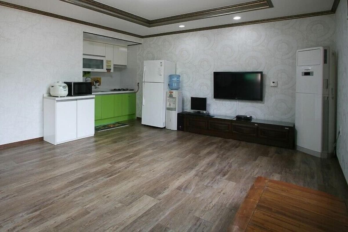 Room (Cappuchino) | Free WiFi, bed sheets