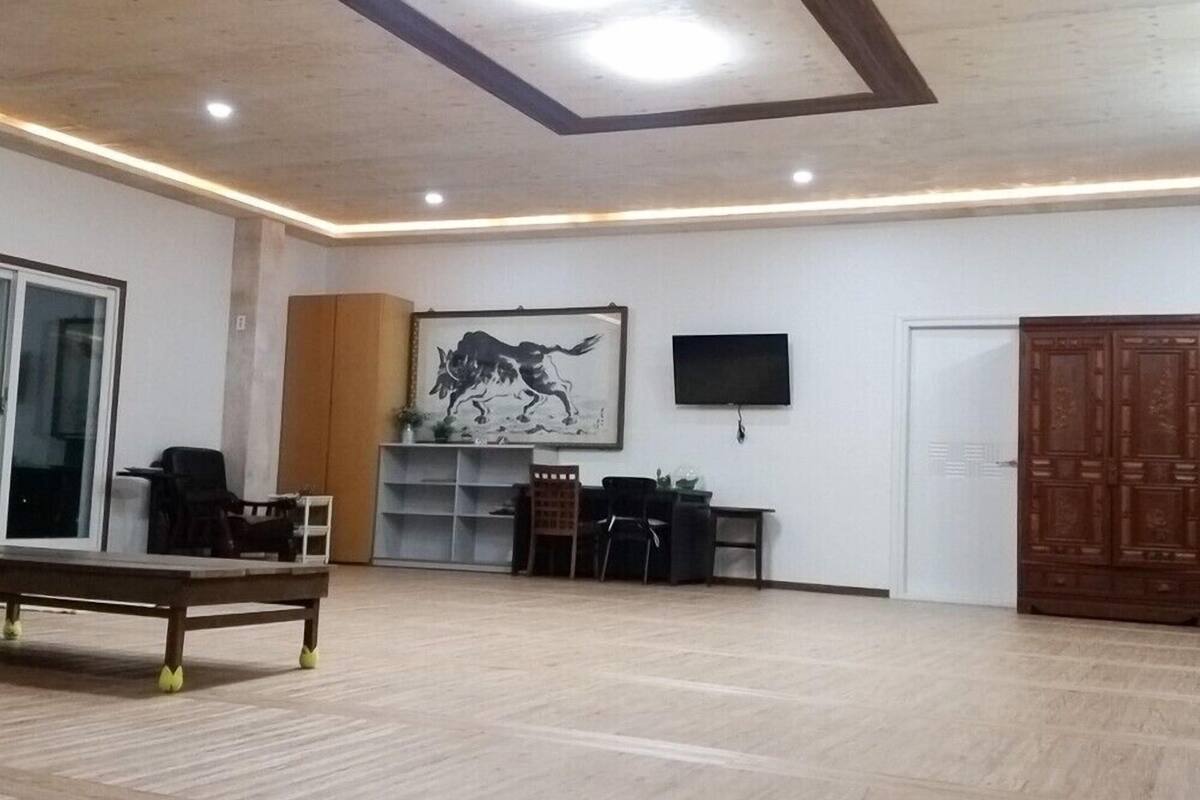 Room (Borisu) | Free WiFi, bed sheets