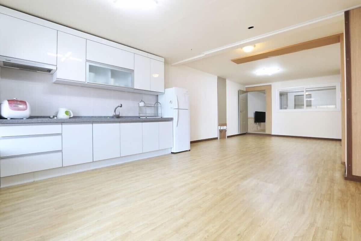 룸 (Yeorum) | 무료 WiFi, 침대 시트