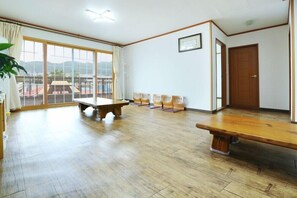 Chambre (Sagaejul) | Accès au Wi-Fi (inclus), literie fournie