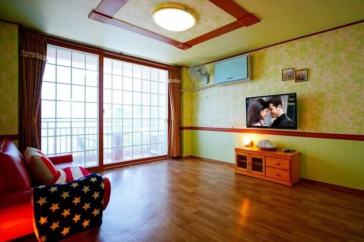 免费 WiFi、床单