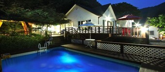 Window to the sky Pension