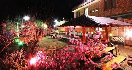 Red post box pension