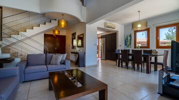 Biệt thự | Khu phòng khách | TV LCD