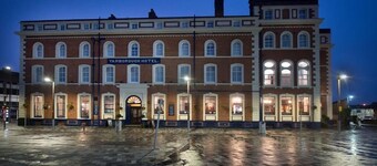 韋瑟斯普恩亞伯勒飯店