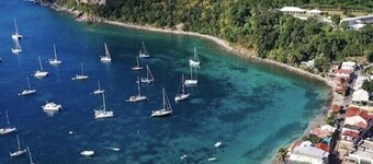 2Gites 800m from the beach private swimming pool in a tropical setting