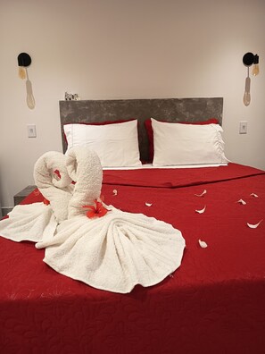 Hochwertige Bettwaren, Pillowtop-Betten, Minibar, kostenloses WLAN