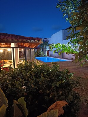 Outdoor pool, open 9:00 AM to 8:00 PM, pool loungers - POUSADA CASA DO COCOTIER (São Miguel do Gostoso)