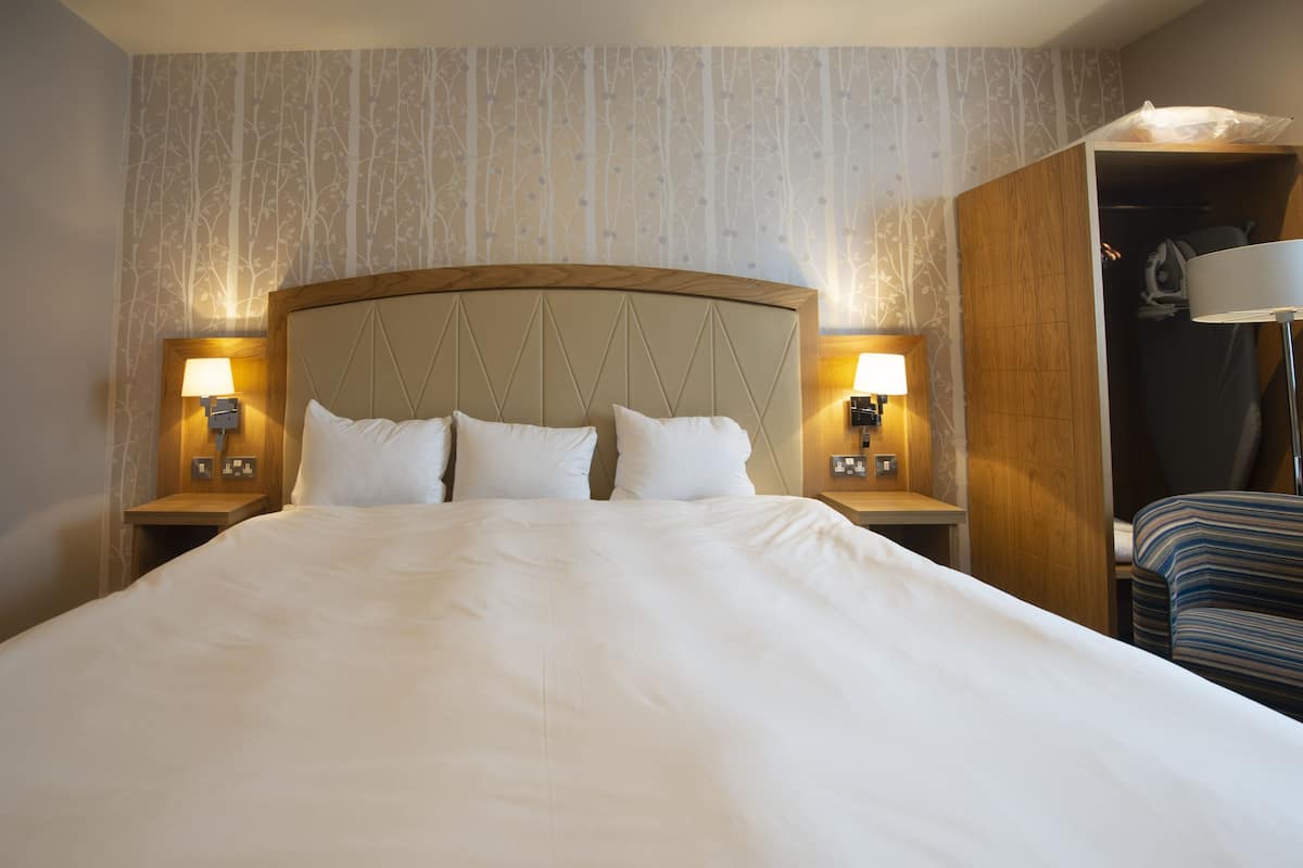 Double Room, Accessible | Hypo-allergenic bedding, desk, laptop workspace, iron/ironing board