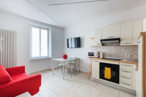 Apartment, 1 Bedroom (Rosso) | Living area