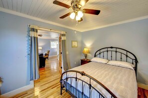 3 chambres, fer et planche à repasser, Wi-Fi gratuit