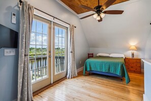 3 quartos, ferros/tábuas de passar roupa, Wi-Fi de cortesia
