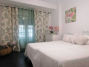 3 bedrooms, iron/ironing board, WiFi, bed sheets - MAGNIFICENT APARTMENT IN CULLERA (Cullera)