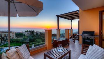 Apartment, 2 Bedrooms | Terrace/patio